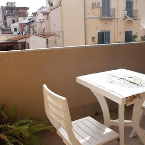  Apartment Old Style - Boutique With Terrace In Center Italy